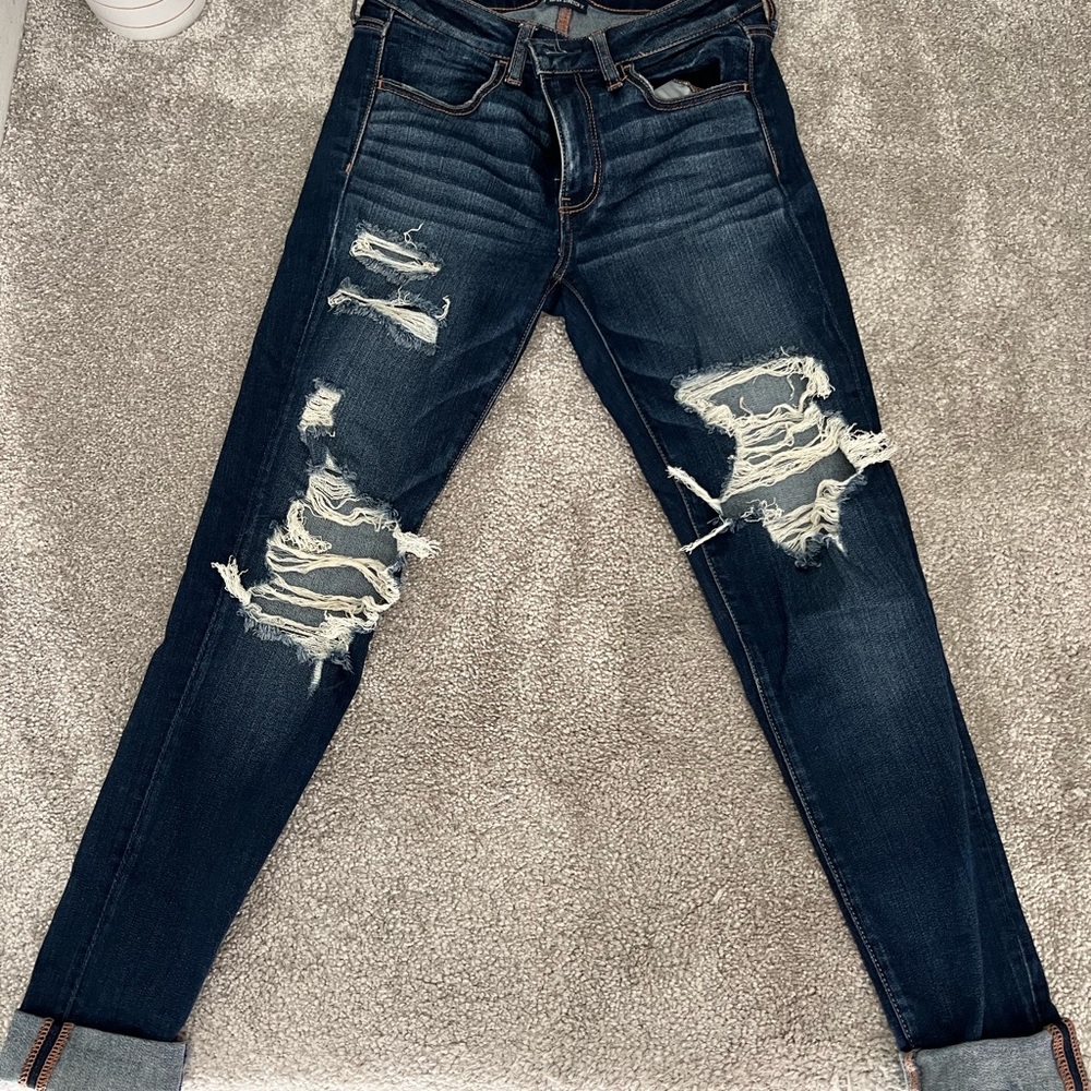 American Eagle Dark Washed Skinny Jeans